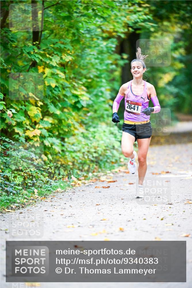 12.10.2025 - Bramfelder Halbmarathon 2025 Dr. Thomas Lammeyer http://msf.ph/oto/9340383 12.10.2025 09:46:27 Laufen 2641 meine-sportfotos.de