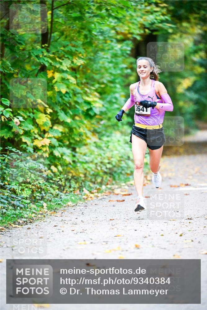 12.10.2025 - Bramfelder Halbmarathon 2025 Dr. Thomas Lammeyer http://msf.ph/oto/9340384 12.10.2025 09:46:27 Laufen 2641 meine-sportfotos.de