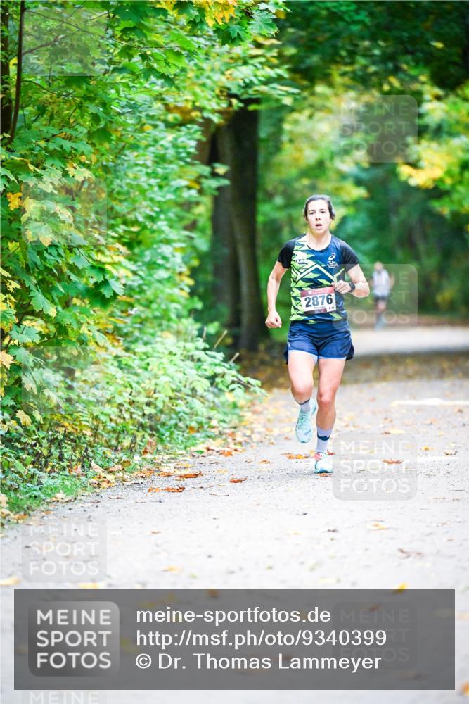 12.10.2025 - Bramfelder Halbmarathon 2025 Dr. Thomas Lammeyer http://msf.ph/oto/9340399 12.10.2025 09:46:50 Laufen 2876 meine-sportfotos.de