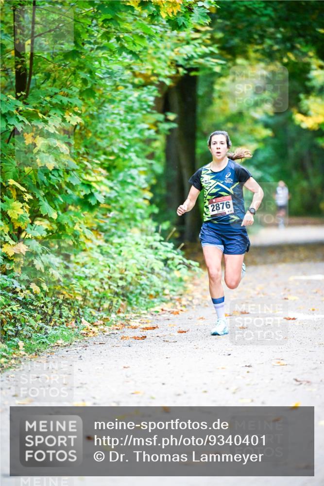 12.10.2025 - Bramfelder Halbmarathon 2025 Dr. Thomas Lammeyer http://msf.ph/oto/9340401 12.10.2025 09:46:51 Laufen 2876 meine-sportfotos.de