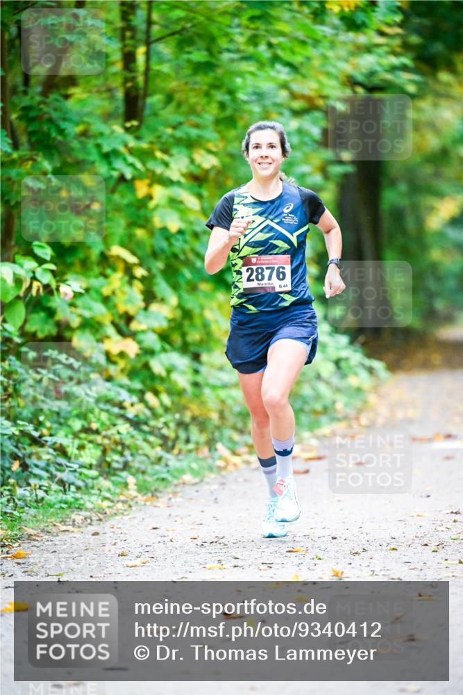 12.10.2025 - Bramfelder Halbmarathon 2025 Dr. Thomas Lammeyer http://msf.ph/oto/9340412 12.10.2025 09:46:52 Laufen 2876, 44 meine-sportfotos.de
