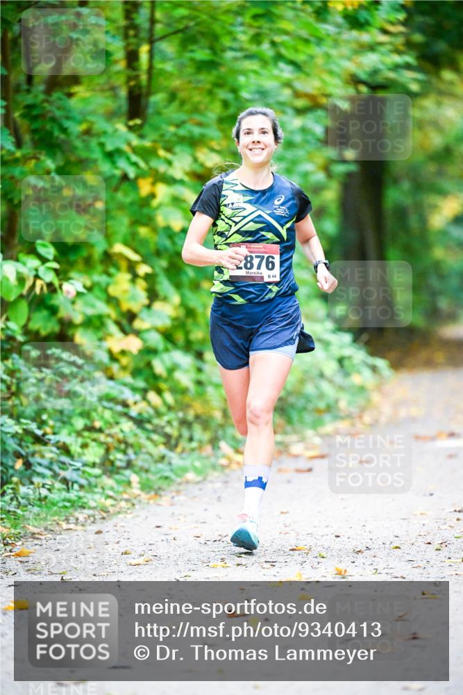 12.10.2025 - Bramfelder Halbmarathon 2025 Dr. Thomas Lammeyer http://msf.ph/oto/9340413 12.10.2025 09:46:52 Laufen 876, 44 meine-sportfotos.de