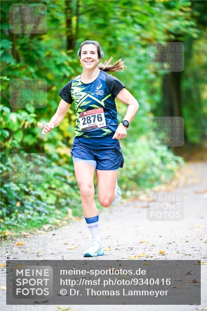 12.10.2025 - Bramfelder Halbmarathon 2025 Dr. Thomas Lammeyer http://msf.ph/oto/9340416 12.10.2025 09:46:53 Laufen 2876, 44 meine-sportfotos.de