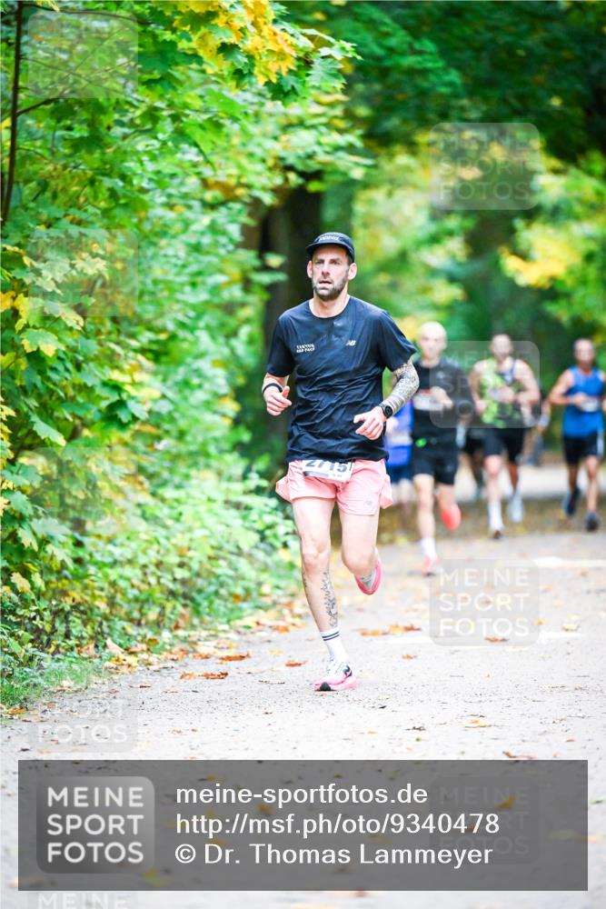 12.10.2025 - Bramfelder Halbmarathon 2025 Dr. Thomas Lammeyer http://msf.ph/oto/9340478 12.10.2025 09:47:46 Laufen  meine-sportfotos.de