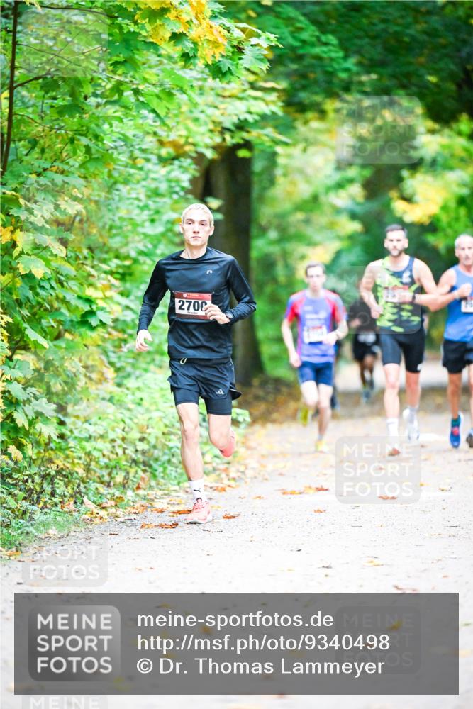 12.10.2025 - Bramfelder Halbmarathon 2025 Dr. Thomas Lammeyer http://msf.ph/oto/9340498 12.10.2025 09:47:50 Laufen 270 meine-sportfotos.de