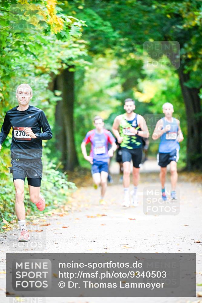12.10.2025 - Bramfelder Halbmarathon 2025 Dr. Thomas Lammeyer http://msf.ph/oto/9340503 12.10.2025 09:47:50 Laufen 270 meine-sportfotos.de