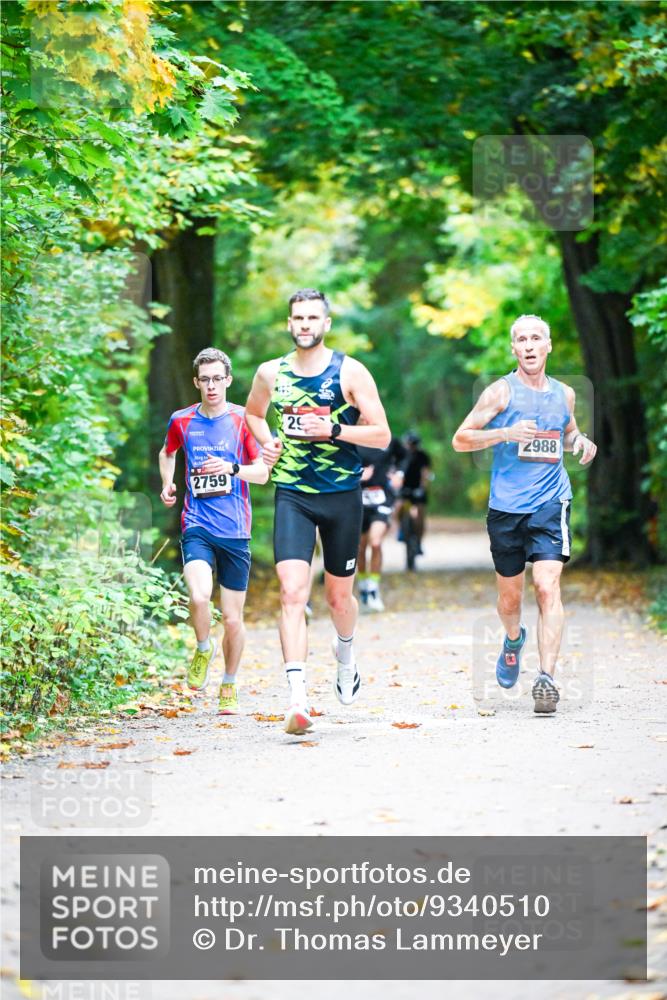 12.10.2025 - Bramfelder Halbmarathon 2025 Dr. Thomas Lammeyer http://msf.ph/oto/9340510 12.10.2025 09:47:52 Laufen 2759, 29, 988 meine-sportfotos.de