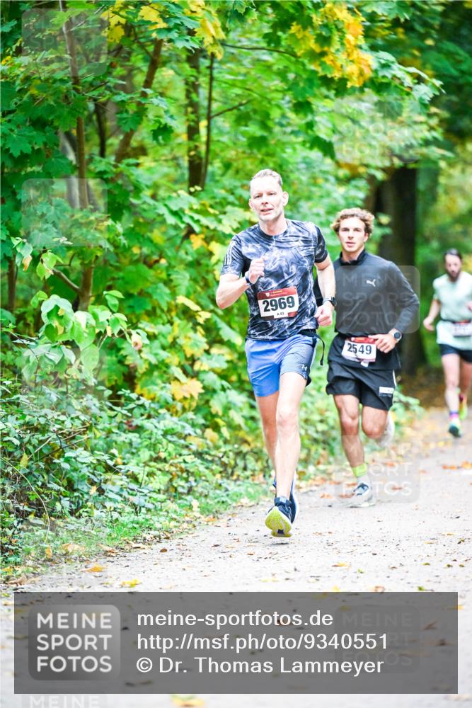 12.10.2025 - Bramfelder Halbmarathon 2025 Dr. Thomas Lammeyer http://msf.ph/oto/9340551 12.10.2025 09:47:58 Laufen 2969, 83, 2549 meine-sportfotos.de