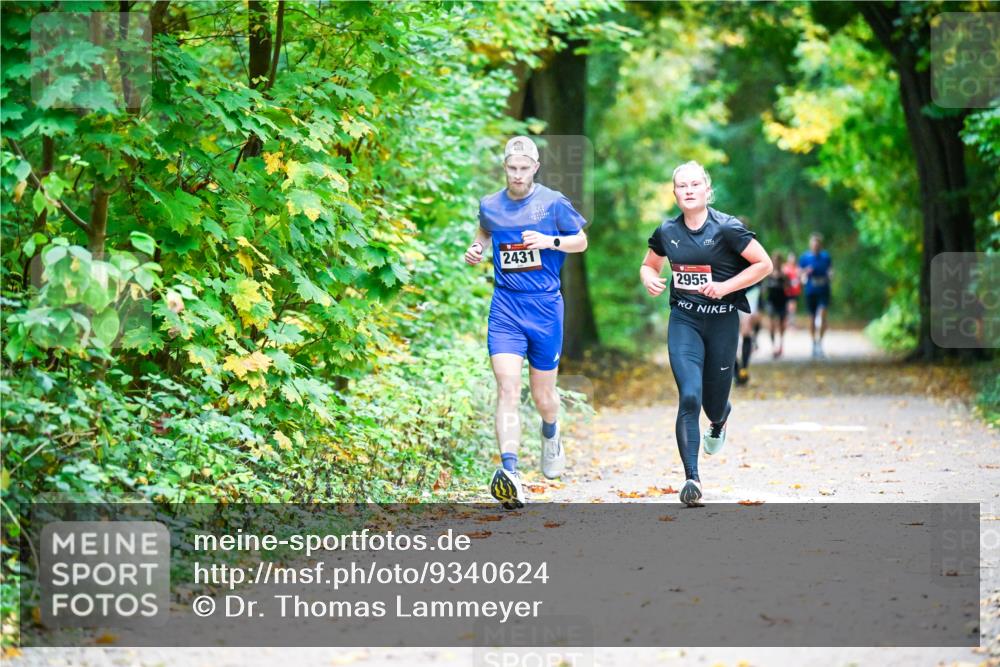 12.10.2025 - Bramfelder Halbmarathon 2025 Dr. Thomas Lammeyer http://msf.ph/oto/9340624 12.10.2025 09:48:42 Laufen 2431, 2955 meine-sportfotos.de