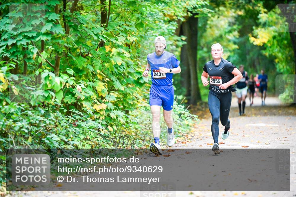 12.10.2025 - Bramfelder Halbmarathon 2025 Dr. Thomas Lammeyer http://msf.ph/oto/9340629 12.10.2025 09:48:43 Laufen 2431, 2955 meine-sportfotos.de
