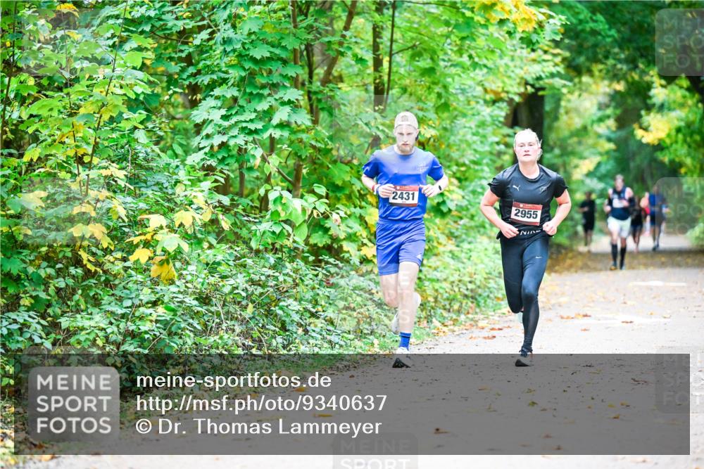12.10.2025 - Bramfelder Halbmarathon 2025 Dr. Thomas Lammeyer http://msf.ph/oto/9340637 12.10.2025 09:48:44 Laufen 2431, 2955 meine-sportfotos.de