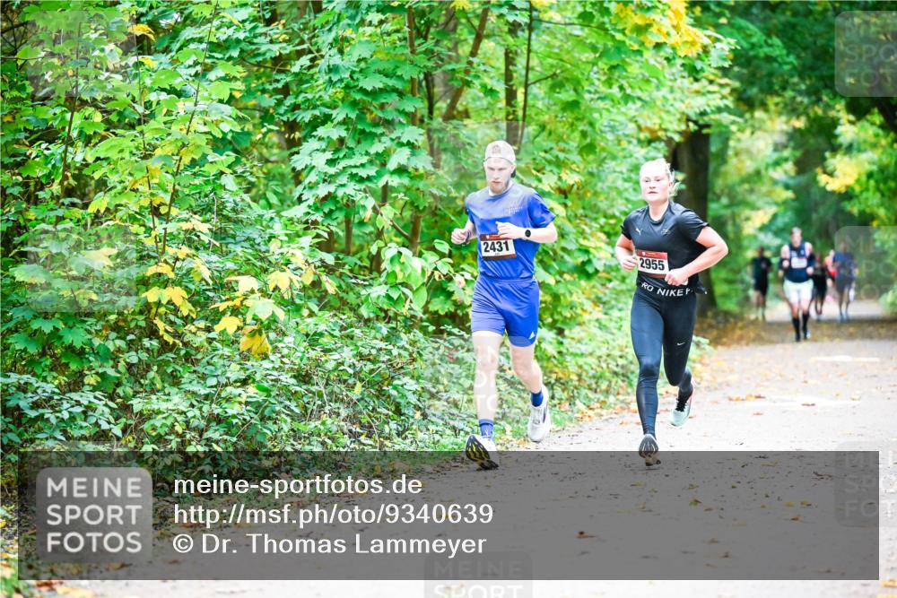 12.10.2025 - Bramfelder Halbmarathon 2025 Dr. Thomas Lammeyer http://msf.ph/oto/9340639 12.10.2025 09:48:44 Laufen 2431, 2955 meine-sportfotos.de