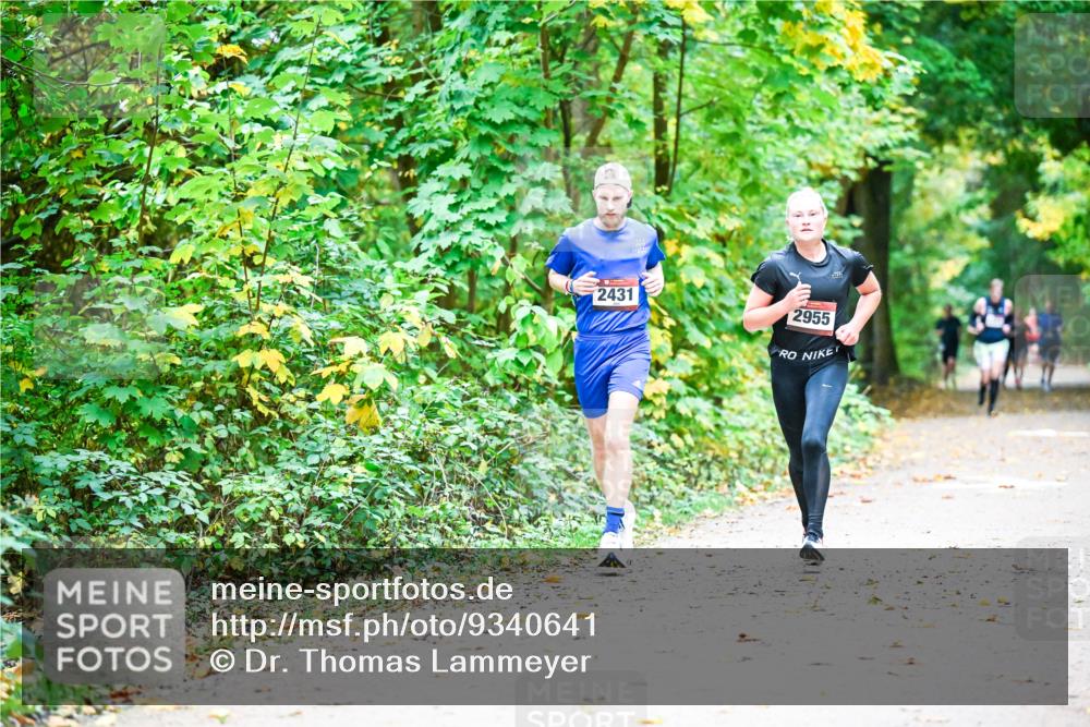 12.10.2025 - Bramfelder Halbmarathon 2025 Dr. Thomas Lammeyer http://msf.ph/oto/9340641 12.10.2025 09:48:44 Laufen 2431, 2955 meine-sportfotos.de