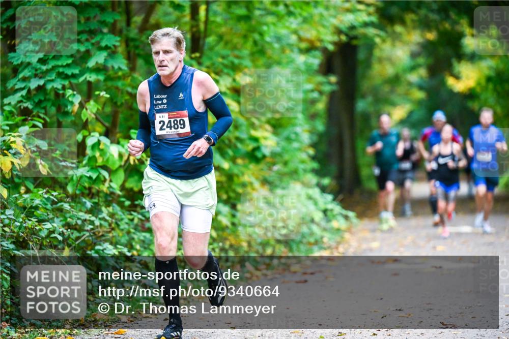 12.10.2025 - Bramfelder Halbmarathon 2025 Dr. Thomas Lammeyer http://msf.ph/oto/9340664 12.10.2025 09:48:52 Laufen 81, 2489 meine-sportfotos.de