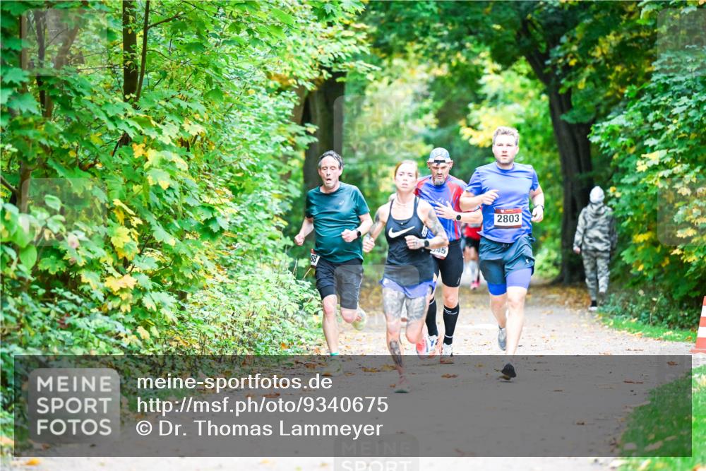 12.10.2025 - Bramfelder Halbmarathon 2025 Dr. Thomas Lammeyer http://msf.ph/oto/9340675 12.10.2025 09:48:56 Laufen 2803 meine-sportfotos.de