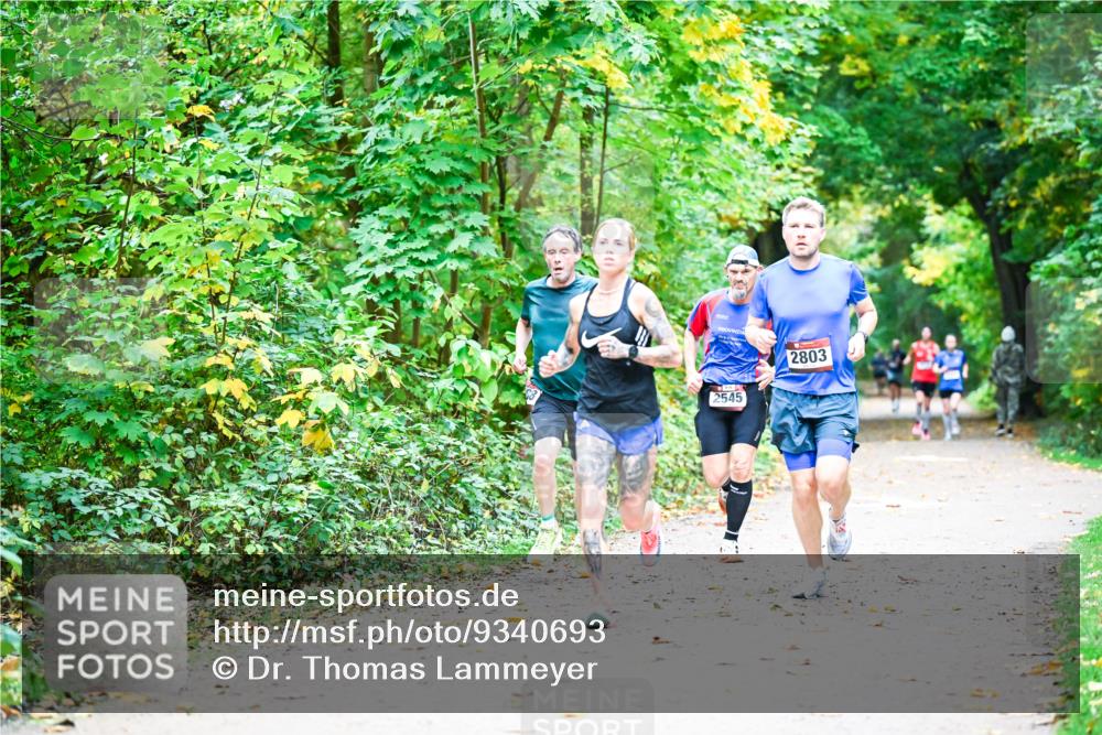 12.10.2025 - Bramfelder Halbmarathon 2025 Dr. Thomas Lammeyer http://msf.ph/oto/9340693 12.10.2025 09:48:58 Laufen 2545, 2803 meine-sportfotos.de
