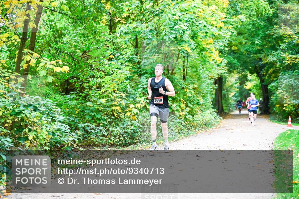 12.10.2025 - Bramfelder Halbmarathon 2025 Dr. Thomas Lammeyer http://msf.ph/oto/9340713 12.10.2025 09:49:03 Laufen 2448 meine-sportfotos.de