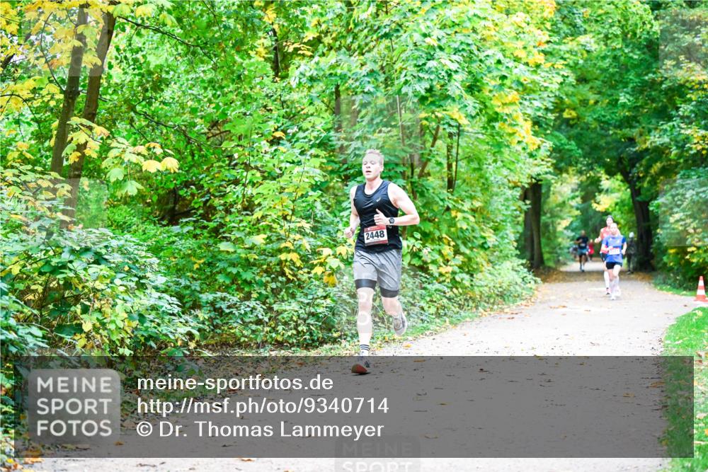12.10.2025 - Bramfelder Halbmarathon 2025 Dr. Thomas Lammeyer http://msf.ph/oto/9340714 12.10.2025 09:49:03 Laufen 2448 meine-sportfotos.de