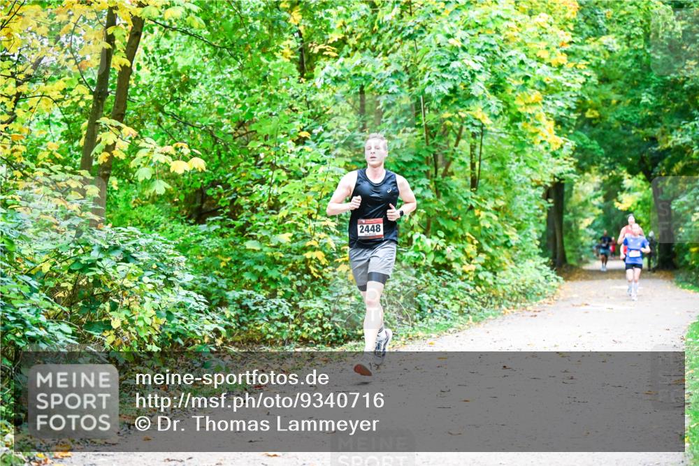 12.10.2025 - Bramfelder Halbmarathon 2025 Dr. Thomas Lammeyer http://msf.ph/oto/9340716 12.10.2025 09:49:03 Laufen 2448 meine-sportfotos.de