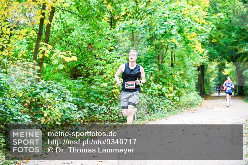 12.10.2025 - Bramfelder Halbmarathon 2025 Dr. Thomas Lammeyer http://msf.ph/oto/9340717 12.10.2025 09:49:03 Laufen 2448 meine-sportfotos.de