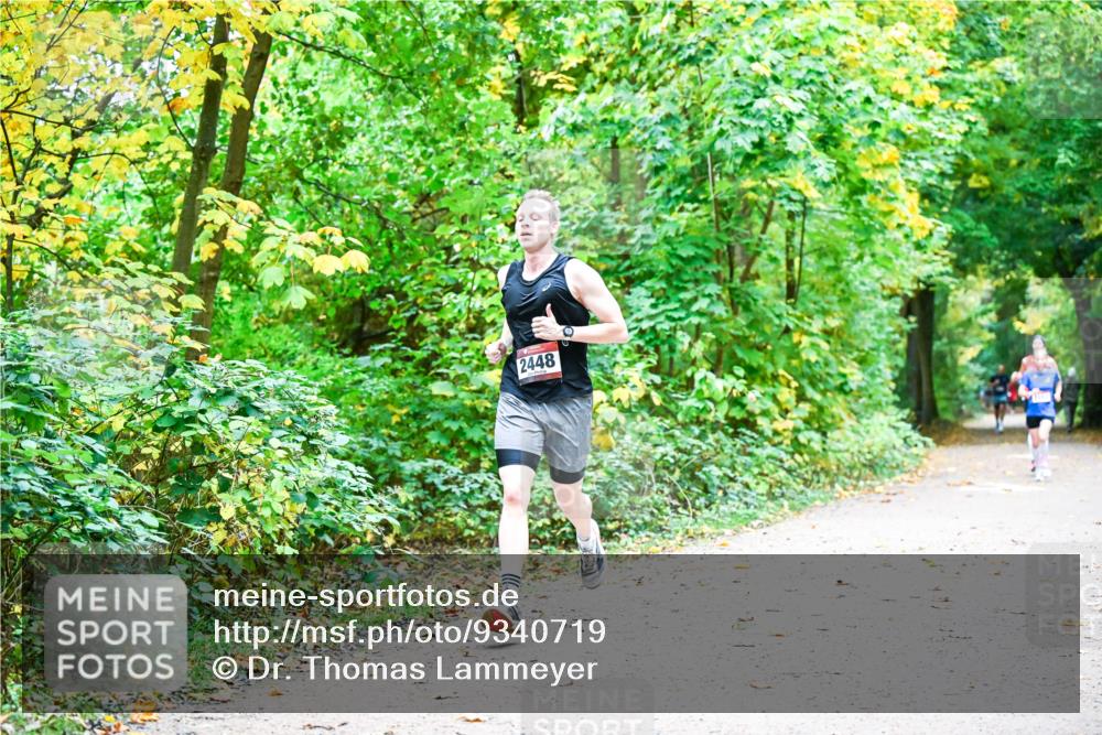 12.10.2025 - Bramfelder Halbmarathon 2025 Dr. Thomas Lammeyer http://msf.ph/oto/9340719 12.10.2025 09:49:03 Laufen 2448 meine-sportfotos.de