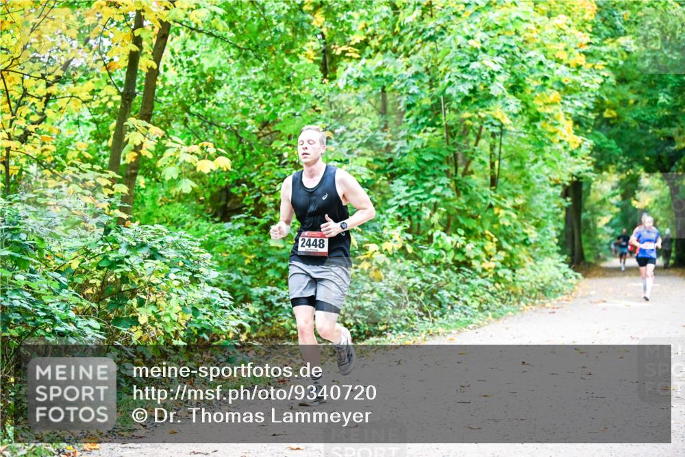12.10.2025 - Bramfelder Halbmarathon 2025 Dr. Thomas Lammeyer http://msf.ph/oto/9340720 12.10.2025 09:49:03 Laufen 2448 meine-sportfotos.de