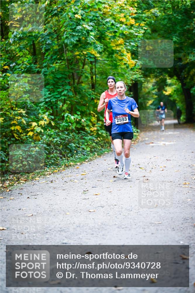 12.10.2025 - Bramfelder Halbmarathon 2025 Dr. Thomas Lammeyer http://msf.ph/oto/9340728 12.10.2025 09:49:08 Laufen 2593 meine-sportfotos.de