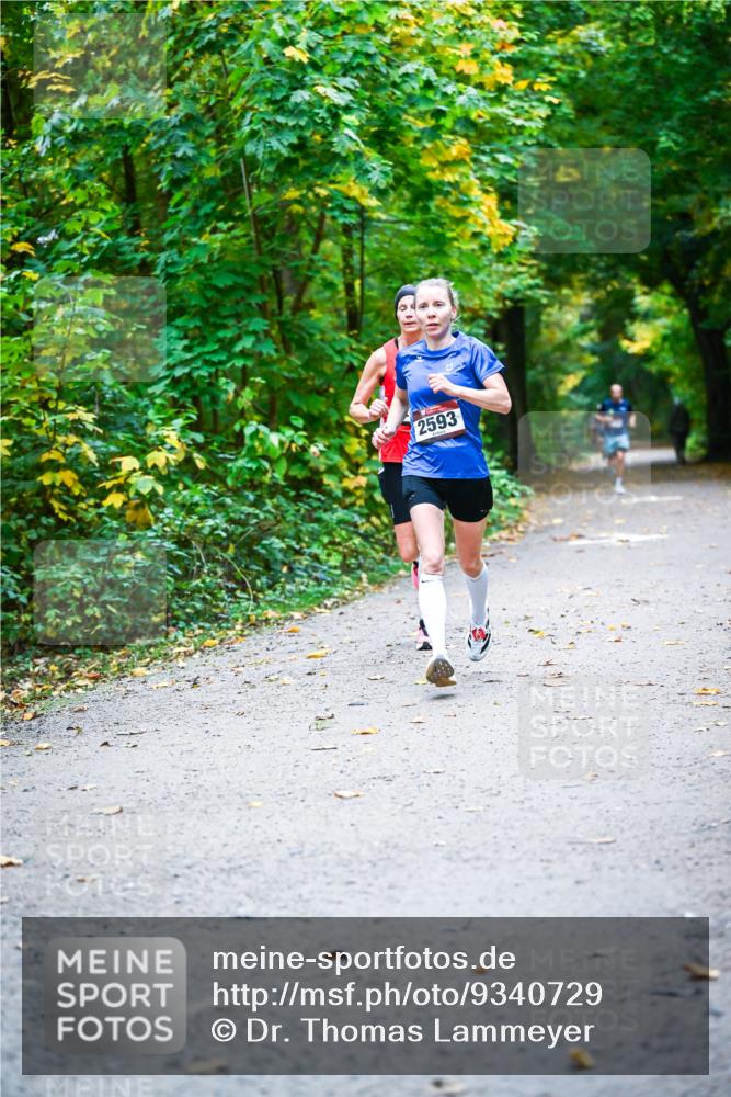 12.10.2025 - Bramfelder Halbmarathon 2025 Dr. Thomas Lammeyer http://msf.ph/oto/9340729 12.10.2025 09:49:08 Laufen 2593 meine-sportfotos.de