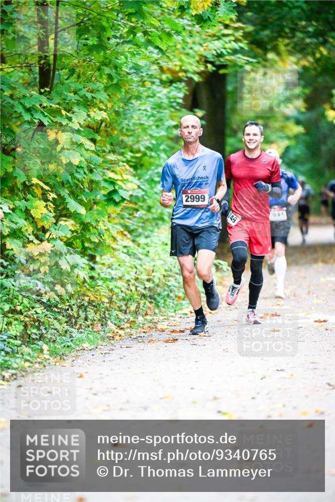12.10.2025 - Bramfelder Halbmarathon 2025 Dr. Thomas Lammeyer http://msf.ph/oto/9340765 12.10.2025 09:49:25 Laufen 00, 2999, 149, 7891 meine-sportfotos.de