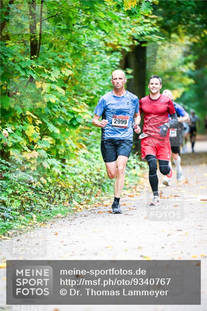 12.10.2025 - Bramfelder Halbmarathon 2025 Dr. Thomas Lammeyer http://msf.ph/oto/9340767 12.10.2025 09:49:25 Laufen 20, 2999 meine-sportfotos.de