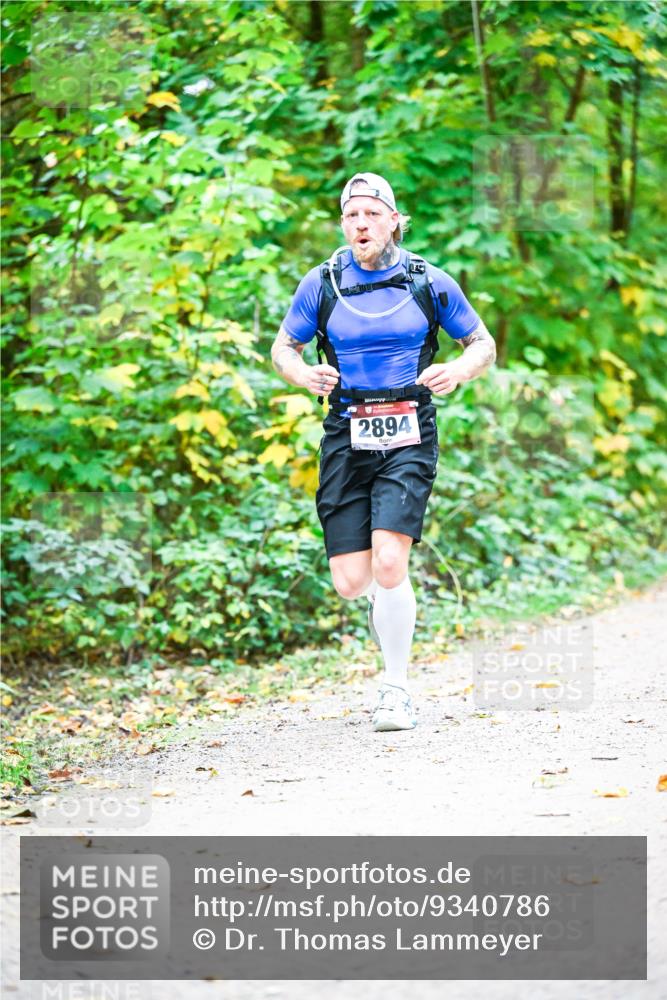 12.10.2025 - Bramfelder Halbmarathon 2025 Dr. Thomas Lammeyer http://msf.ph/oto/9340786 12.10.2025 09:49:31 Laufen 2894 meine-sportfotos.de