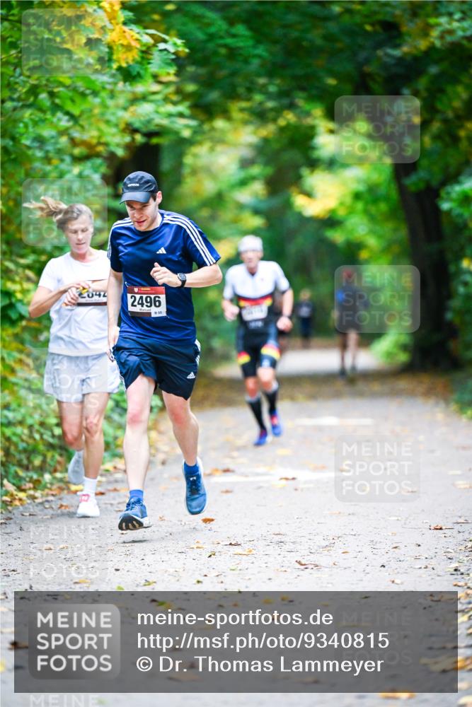 12.10.2025 - Bramfelder Halbmarathon 2025 Dr. Thomas Lammeyer http://msf.ph/oto/9340815 12.10.2025 09:49:37 Laufen 847, 2496, 55 meine-sportfotos.de