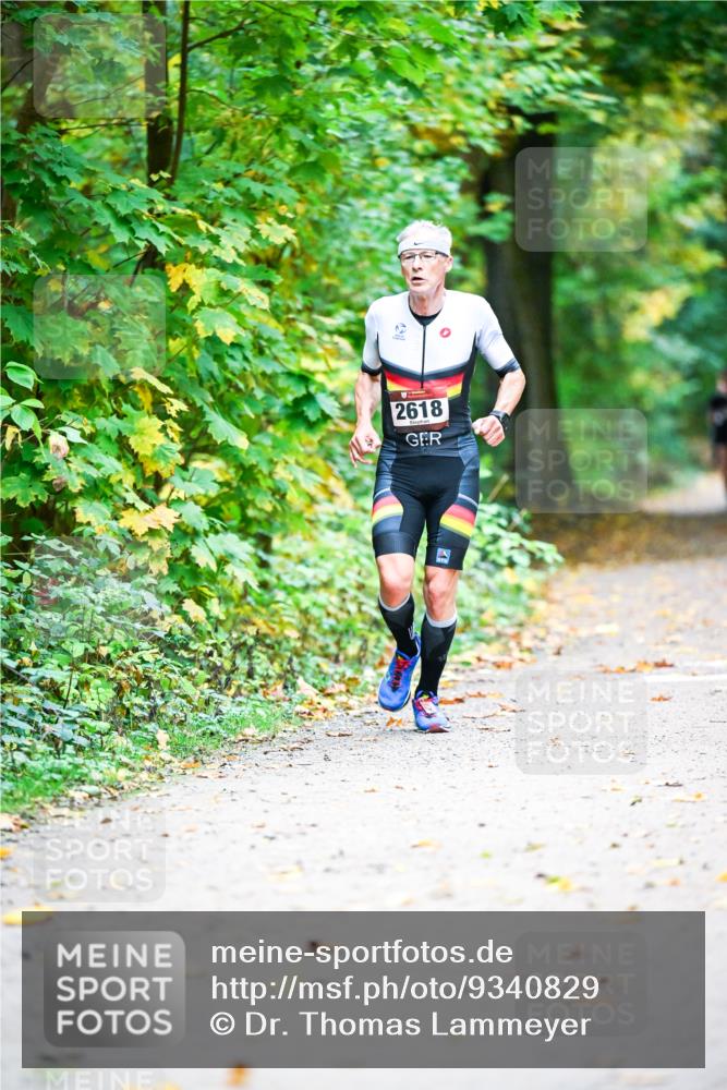 12.10.2025 - Bramfelder Halbmarathon 2025 Dr. Thomas Lammeyer http://msf.ph/oto/9340829 12.10.2025 09:49:40 Laufen 2618 meine-sportfotos.de