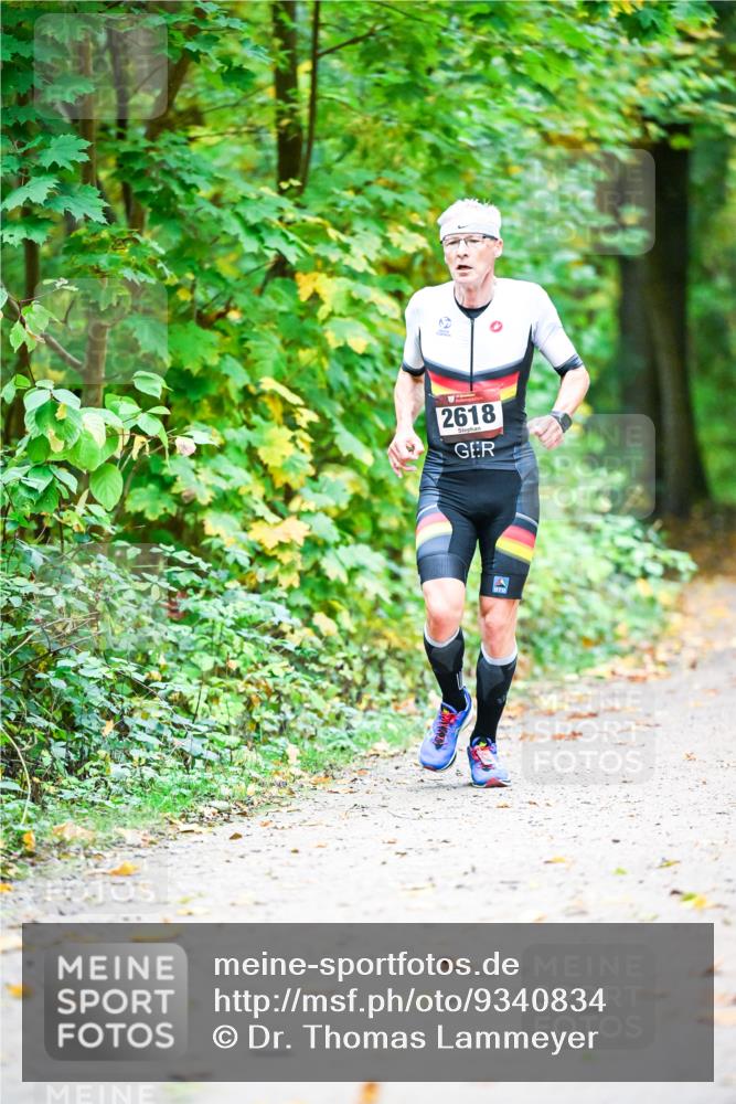 12.10.2025 - Bramfelder Halbmarathon 2025 Dr. Thomas Lammeyer http://msf.ph/oto/9340834 12.10.2025 09:49:41 Laufen 2618 meine-sportfotos.de