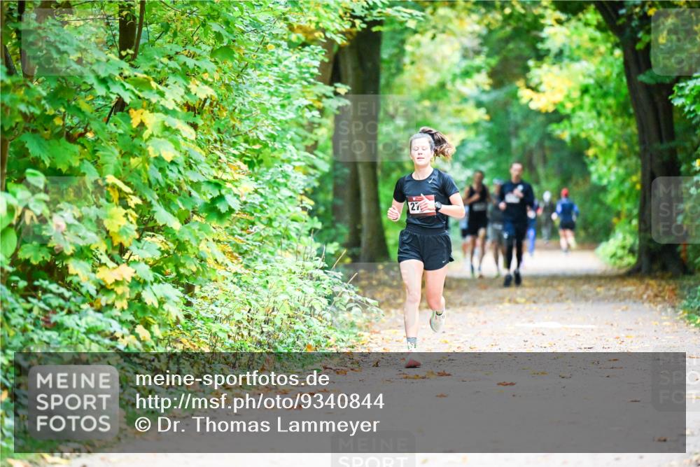 12.10.2025 - Bramfelder Halbmarathon 2025 Dr. Thomas Lammeyer http://msf.ph/oto/9340844 12.10.2025 09:49:51 Laufen 27 meine-sportfotos.de