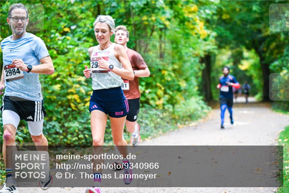 12.10.2025 - Bramfelder Halbmarathon 2025 Dr. Thomas Lammeyer http://msf.ph/oto/9340966 12.10.2025 09:50:12 Laufen 2984, 29, 81 meine-sportfotos.de