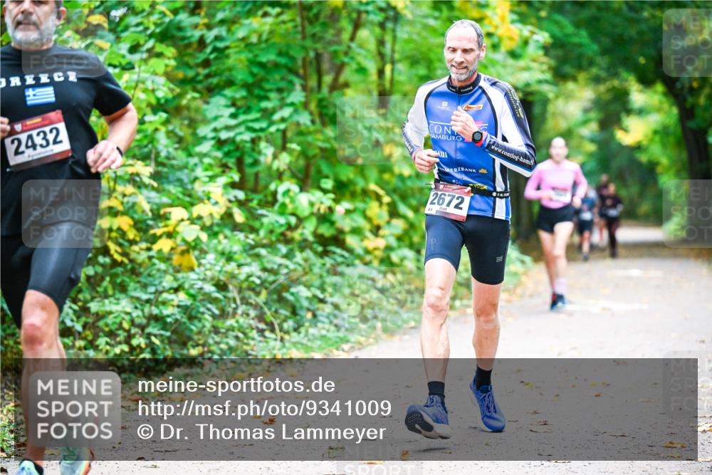 12.10.2025 - Bramfelder Halbmarathon 2025 Dr. Thomas Lammeyer http://msf.ph/oto/9341009 12.10.2025 09:50:26 Laufen 2432, 2672, 86 meine-sportfotos.de