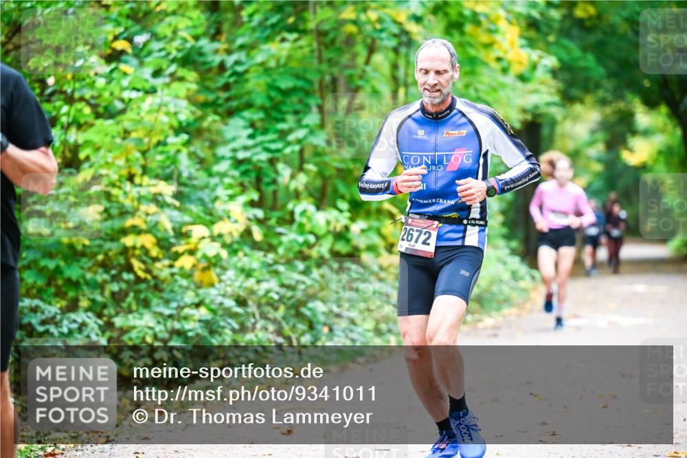 12.10.2025 - Bramfelder Halbmarathon 2025 Dr. Thomas Lammeyer http://msf.ph/oto/9341011 12.10.2025 09:50:27 Laufen 2672 meine-sportfotos.de