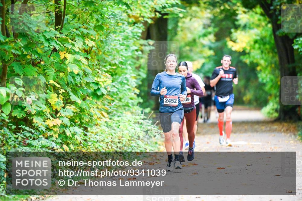 12.10.2025 - Bramfelder Halbmarathon 2025 Dr. Thomas Lammeyer http://msf.ph/oto/9341039 12.10.2025 09:50:33 Laufen 2452, 09 meine-sportfotos.de