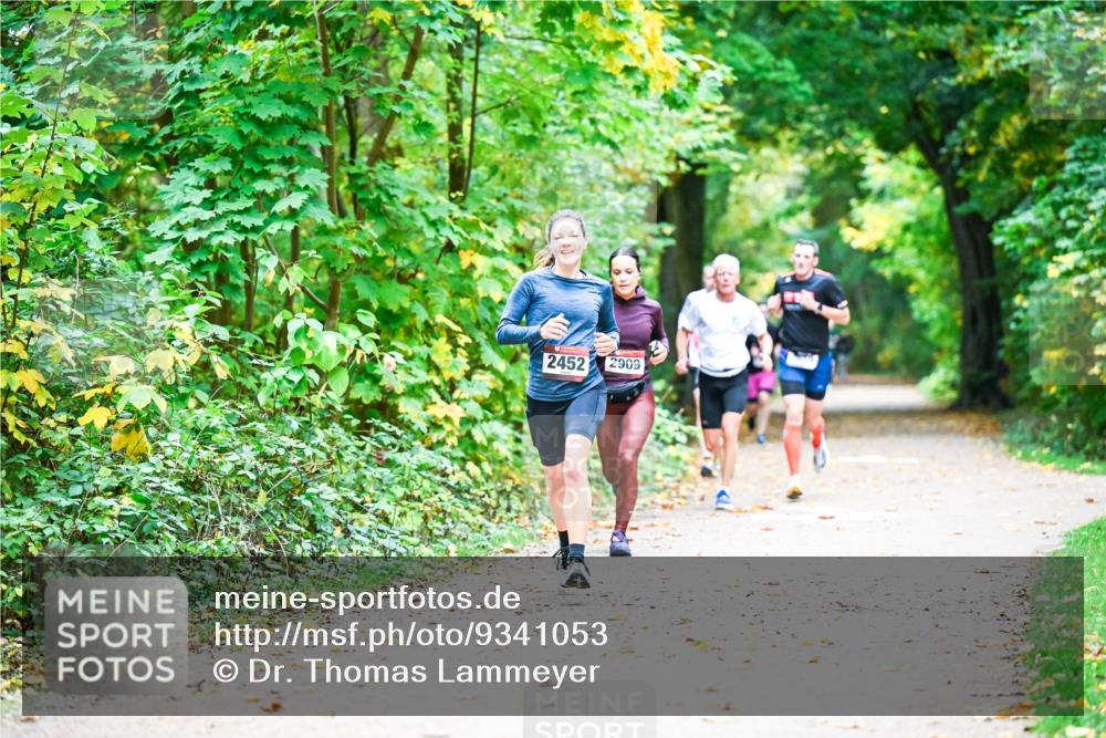12.10.2025 - Bramfelder Halbmarathon 2025 Dr. Thomas Lammeyer http://msf.ph/oto/9341053 12.10.2025 09:50:35 Laufen 2452, 2909 meine-sportfotos.de