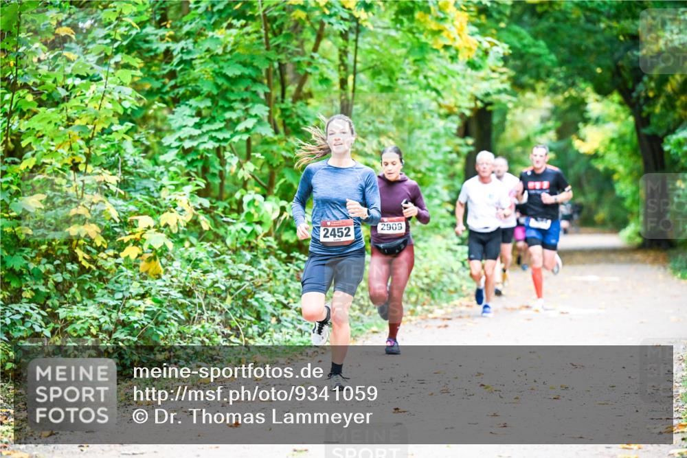12.10.2025 - Bramfelder Halbmarathon 2025 Dr. Thomas Lammeyer http://msf.ph/oto/9341059 12.10.2025 09:50:36 Laufen 2452, 2909 meine-sportfotos.de