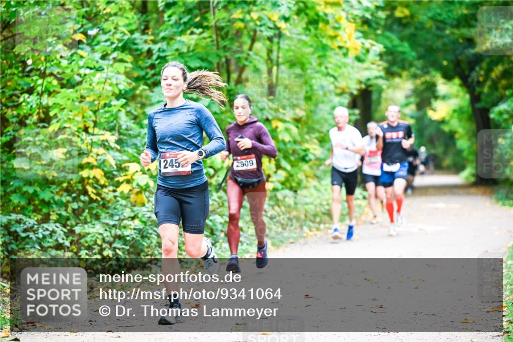 12.10.2025 - Bramfelder Halbmarathon 2025 Dr. Thomas Lammeyer http://msf.ph/oto/9341064 12.10.2025 09:50:37 Laufen 1245, 2909 meine-sportfotos.de