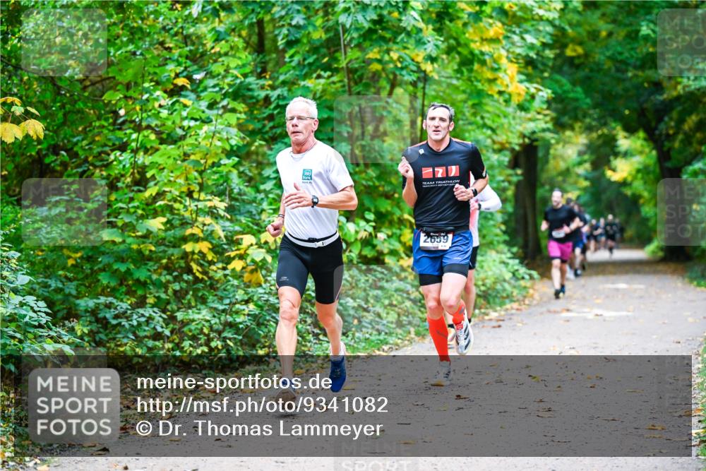 12.10.2025 - Bramfelder Halbmarathon 2025 Dr. Thomas Lammeyer http://msf.ph/oto/9341082 12.10.2025 09:50:39 Laufen 2659 meine-sportfotos.de