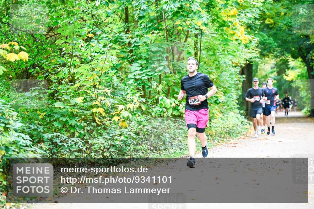 12.10.2025 - Bramfelder Halbmarathon 2025 Dr. Thomas Lammeyer http://msf.ph/oto/9341101 12.10.2025 09:50:45 Laufen 2480, 919 meine-sportfotos.de