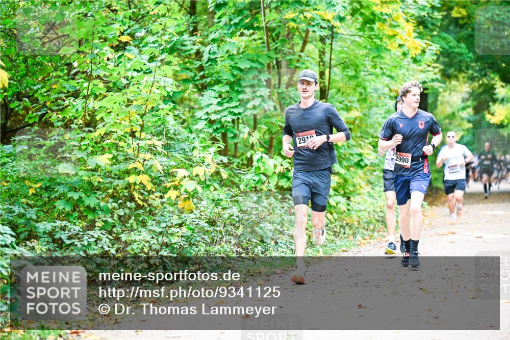 12.10.2025 - Bramfelder Halbmarathon 2025 Dr. Thomas Lammeyer http://msf.ph/oto/9341125 12.10.2025 09:50:48 Laufen 2910, 2990 meine-sportfotos.de