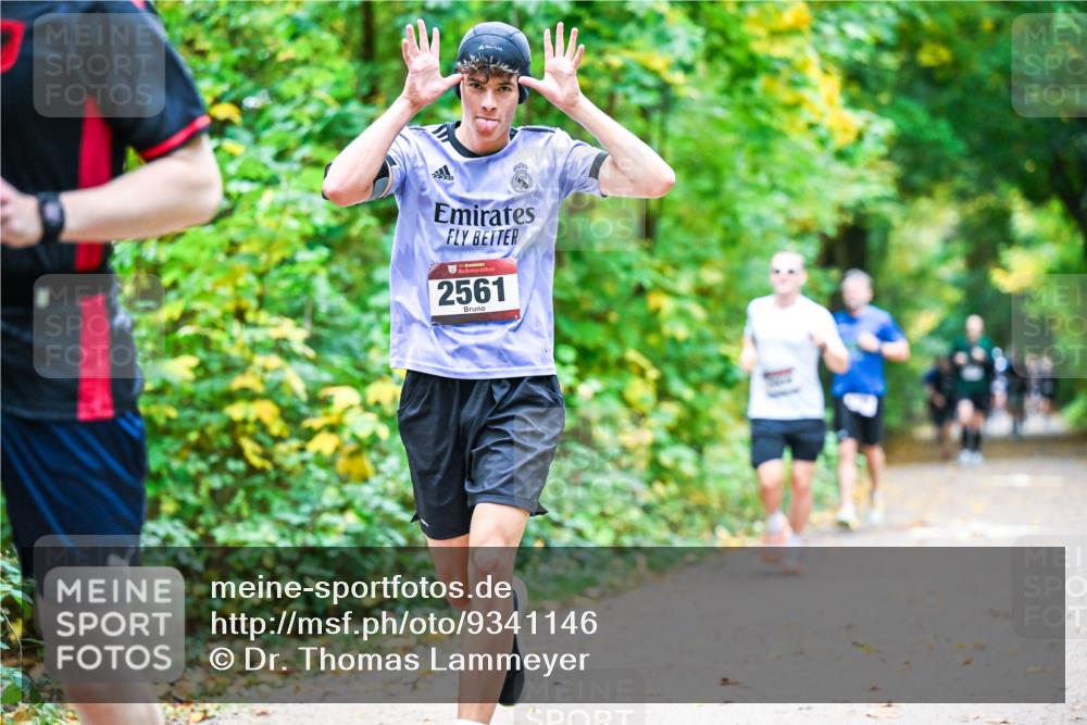 12.10.2025 - Bramfelder Halbmarathon 2025 Dr. Thomas Lammeyer http://msf.ph/oto/9341146 12.10.2025 09:50:52 Laufen 34, 2561 meine-sportfotos.de