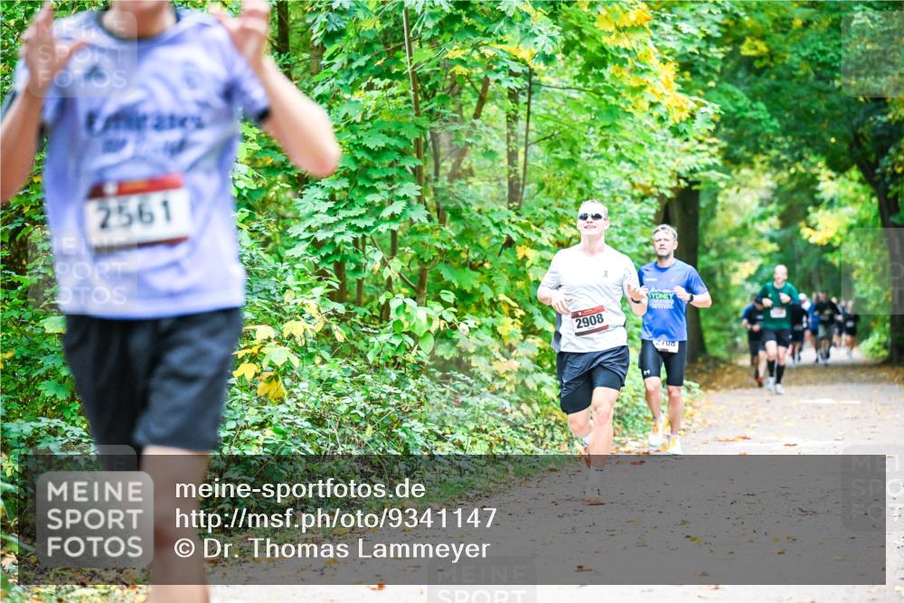 12.10.2025 - Bramfelder Halbmarathon 2025 Dr. Thomas Lammeyer http://msf.ph/oto/9341147 12.10.2025 09:50:52 Laufen 2561, 2908, 2708 meine-sportfotos.de