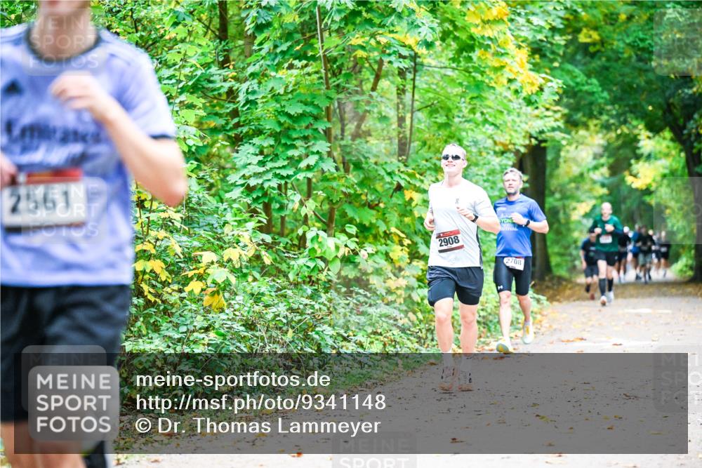 12.10.2025 - Bramfelder Halbmarathon 2025 Dr. Thomas Lammeyer http://msf.ph/oto/9341148 12.10.2025 09:50:52 Laufen 2561, 2908, 2708 meine-sportfotos.de