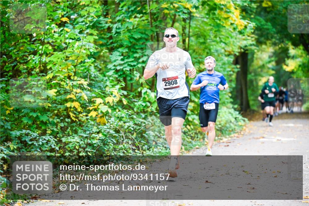 12.10.2025 - Bramfelder Halbmarathon 2025 Dr. Thomas Lammeyer http://msf.ph/oto/9341157 12.10.2025 09:50:54 Laufen 2908, 2708 meine-sportfotos.de
