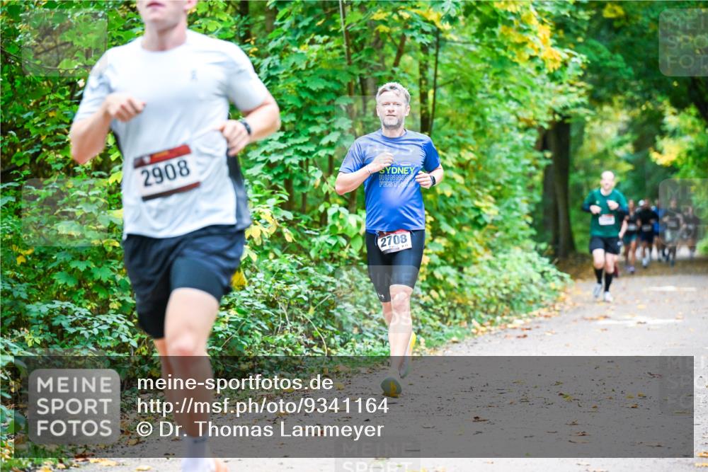 12.10.2025 - Bramfelder Halbmarathon 2025 Dr. Thomas Lammeyer http://msf.ph/oto/9341164 12.10.2025 09:50:55 Laufen 2908, 2708 meine-sportfotos.de